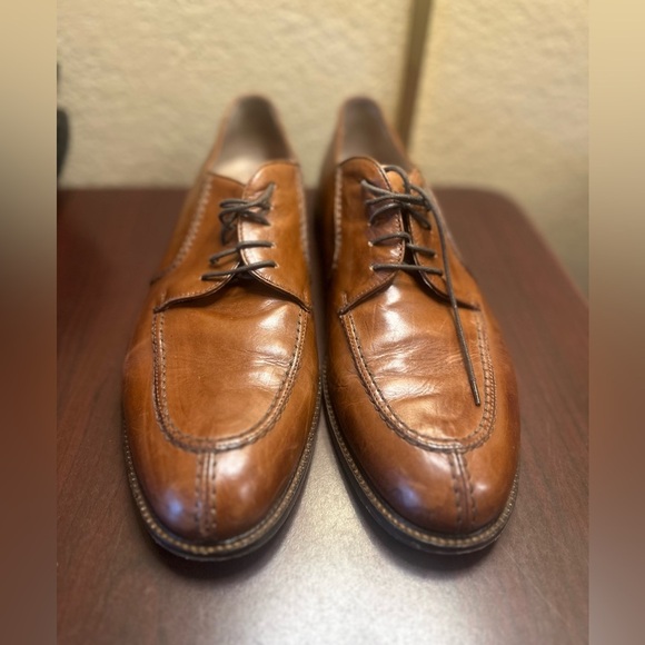 Pronto Uomo Other - Pronto Uomo Brown Leather Oxfords with Broguing